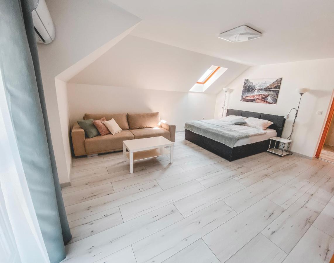 Villa Tara Buek Exteriér fotografie