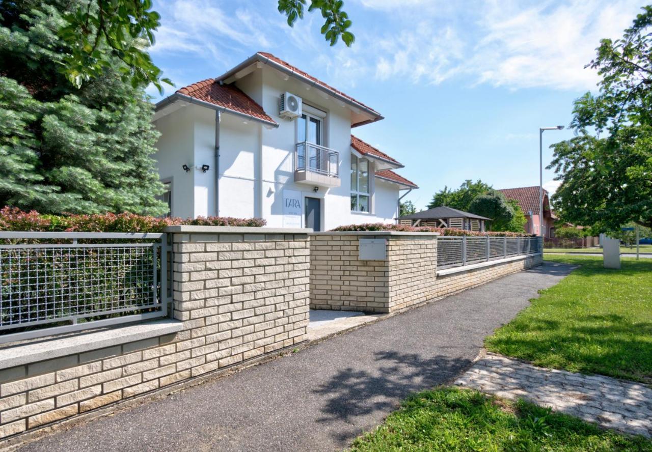 Villa Tara Buek Exteriér fotografie